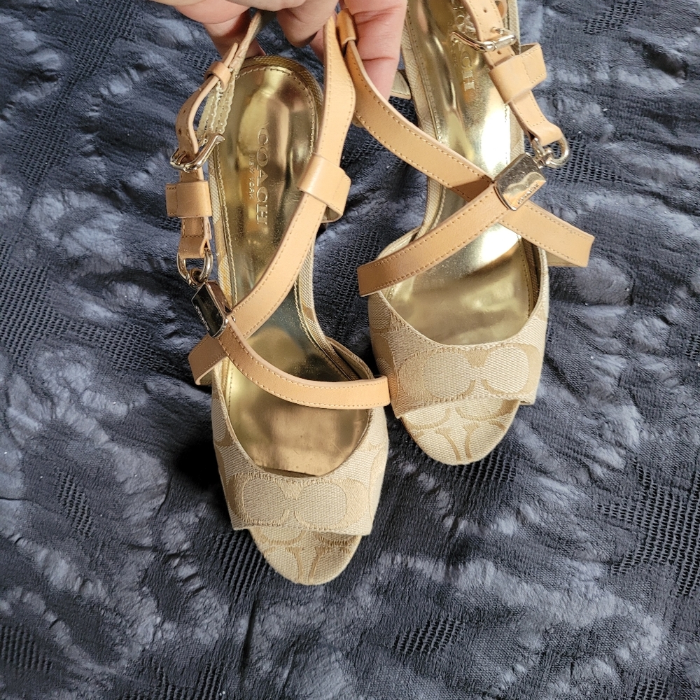 coach heels - Picture 5 of 6
